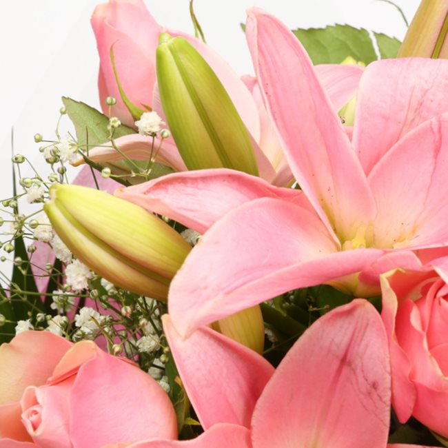 Congratulations Balloon & Pink Jewel FlowersThis Beautiful Bouquet with Balloon, carefully selected flowers with foliage are expertly arranged to create this dramatic design. This stunning gift is the ultimate gift to create an impression. Beautifully wra