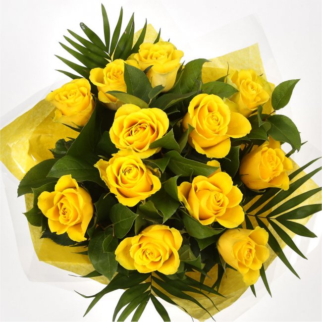 12 Luxury Yellow Roses BouquetYellow Roses Bouquet. Expertly created by our florists, ready to display immediately. Beautifully wrapped and tied with ribbon before being delivered.£14.99