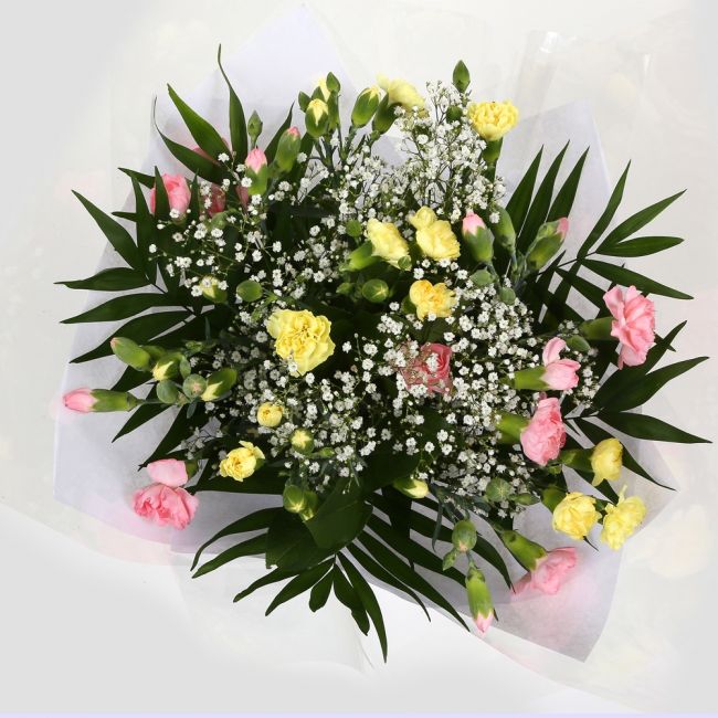 Birthday Balloon & Joyful FlowersBirthday Special With Birthday Balloon & Beautiful Joyful Bouquet,Spray Dianthus with Gypsophila and foliage, wrapped with matching ribbon. Beautifully wrapped and tied with ribbon before being delivered, stunning Bouquet